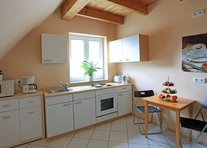 Weinstube Schwalbennest 3*